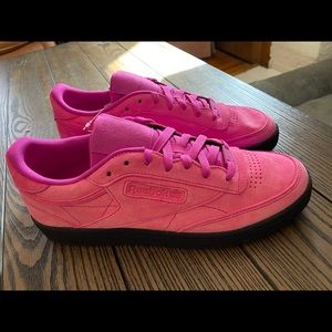 Reebok Hit Pink Suede sneakers size 11